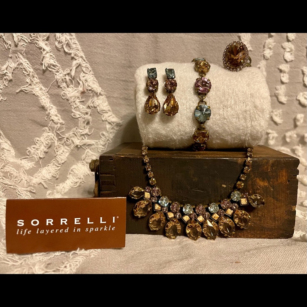 Gorgeous Sorrelli 4-piece set